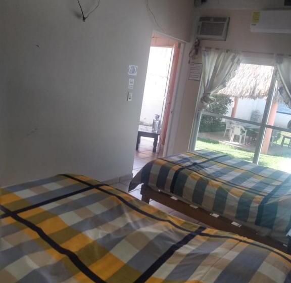 スタンダード４人部屋, Villas Yoleth
