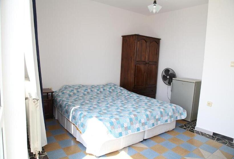 Номер Deluxe Вид на Море с Балконом, Popov Guest House