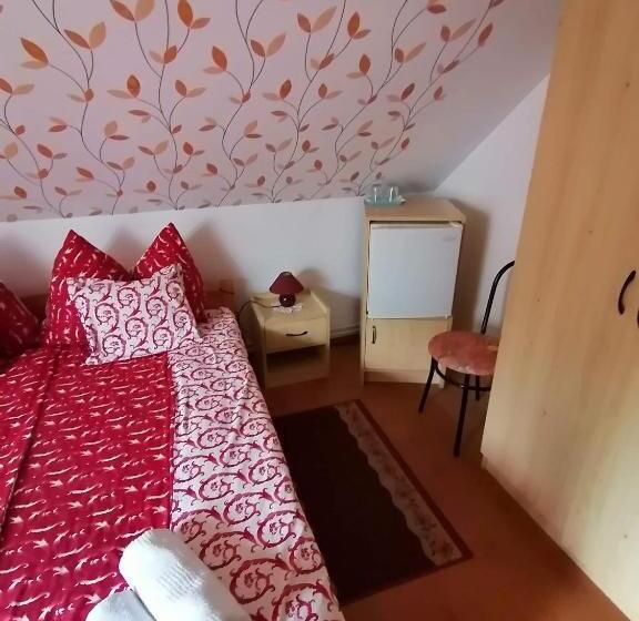 آپارتمان 1 خوابه, Joós Apartman