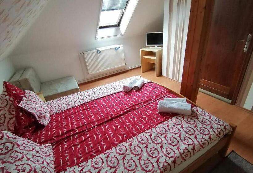 آپارتمان 1 خوابه, Joós Apartman