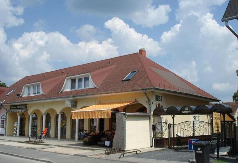 کلبه ییلاقی, Joós Apartman