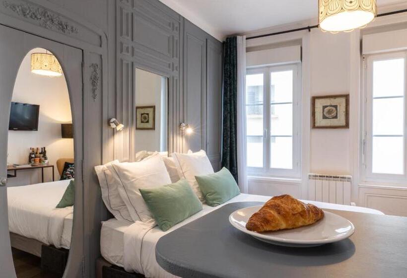 Prestige Studio, Townhouse Trouville   Appart Hotel & Studios
