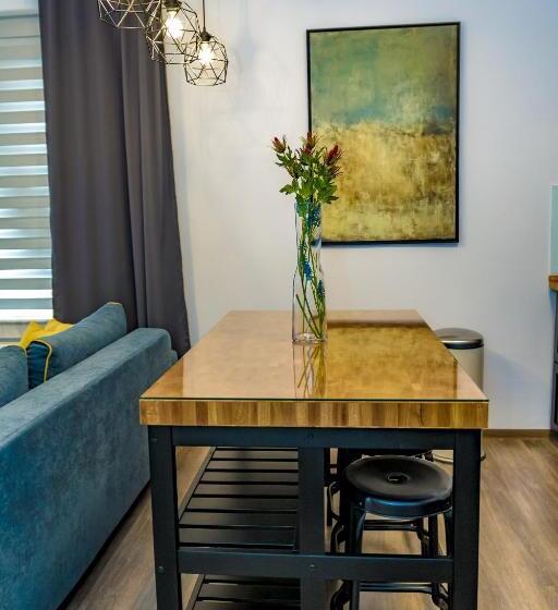 آپارتمان 1 خوابه با بالکن, Villa Casafina Serviced Apartments