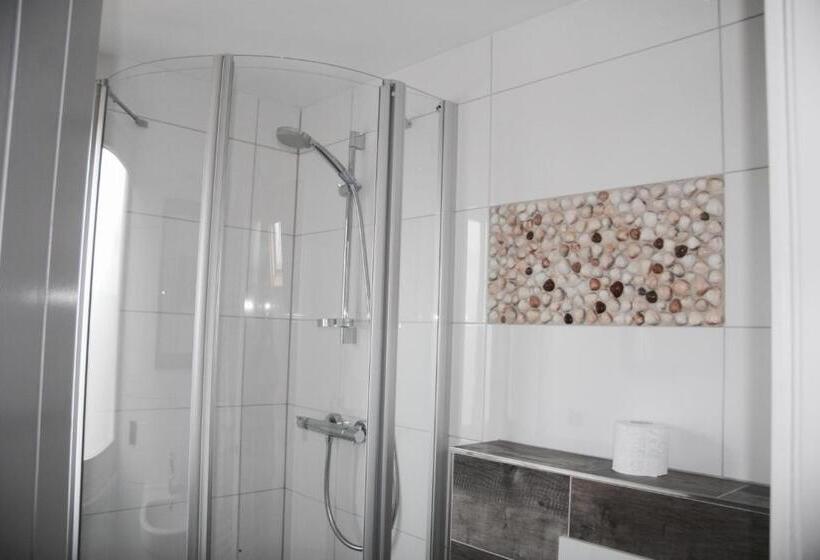 Дом 3 Спальни, Bed & Breakfast Zeeland