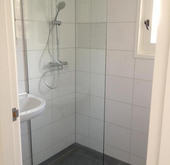 Дом 3 Спальни, Bed & Breakfast Zeeland