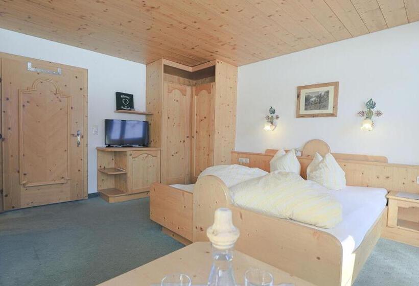 Номер Стандарт с Балконом, Ausserwieserhof