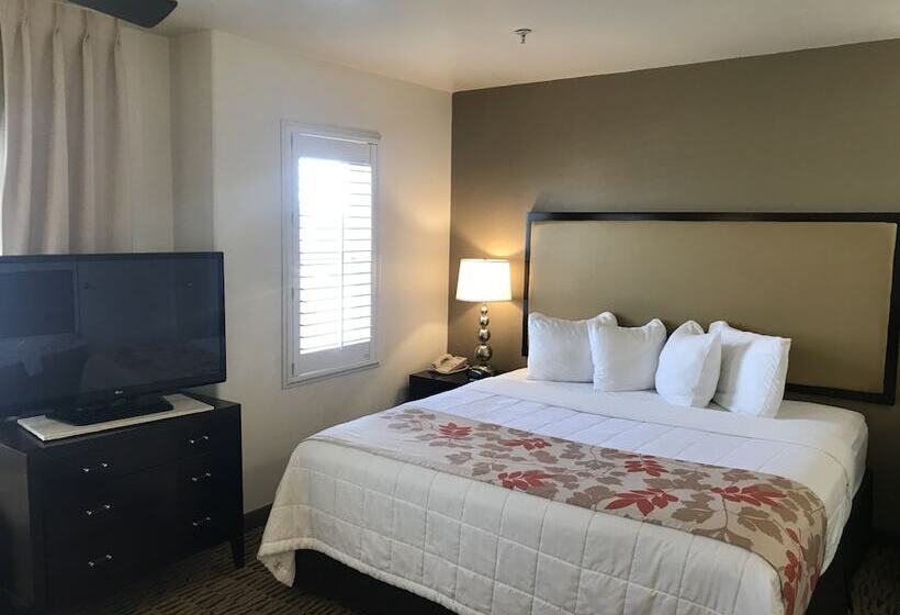 Люкс, Hawthorn Suites By Wyndham Victorville