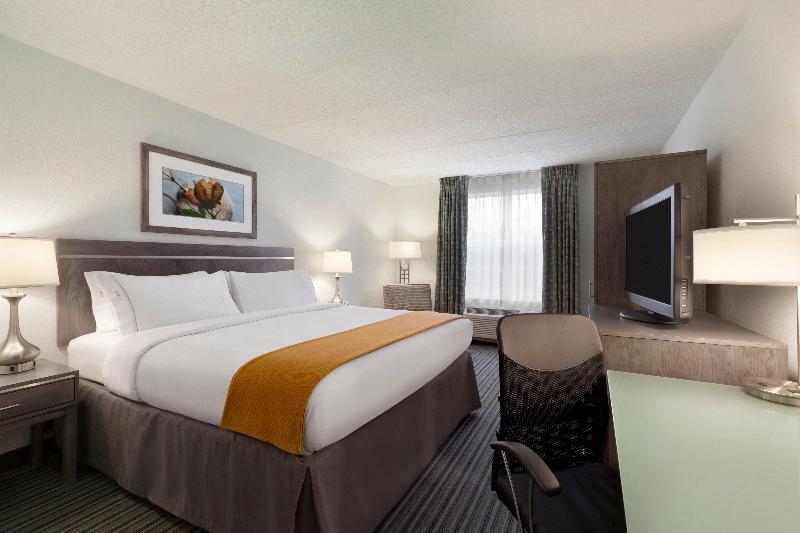 장애인을 위한 킹사이즈 침대 스탠다드 룸, Holiday Inn Express Williamsburg North, An Ihg