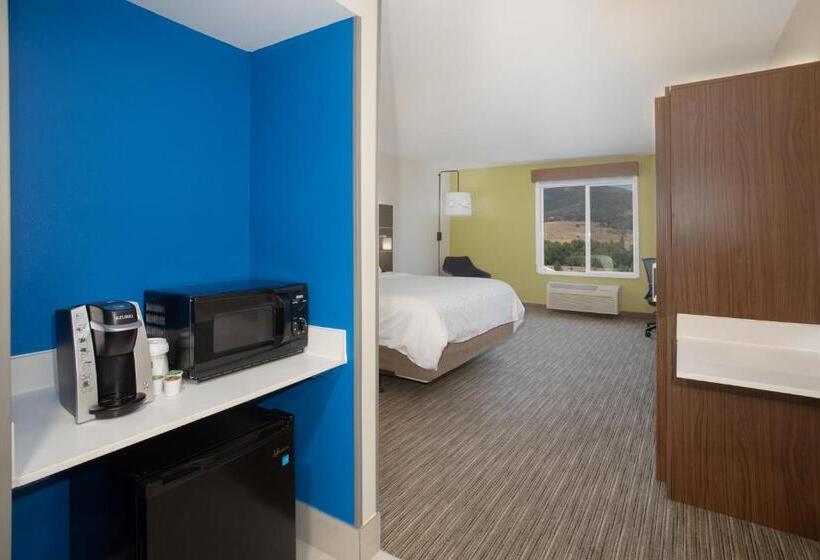 Номер Стандарт Кровать Кинг Адаптированный для Инвалидов, Holiday Inn Express Yreka Shasta Area, An Ihg