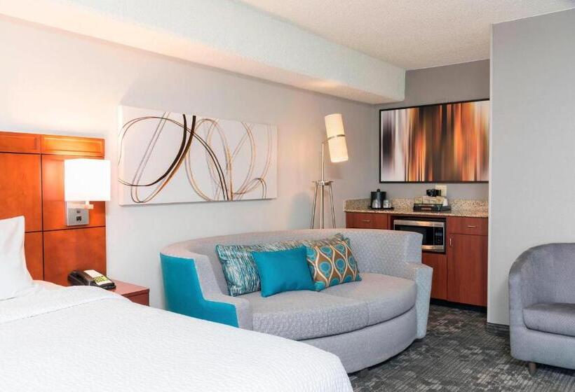 سوئیت اجرایی با تخت کینگ, Courtyard Louisville Downtown