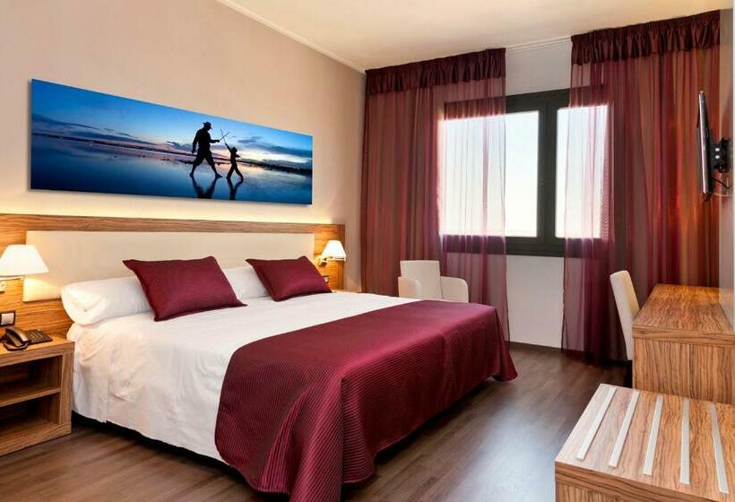 レイクビュースタンダードルーム, Dña Monse Hotel Spa & Golf