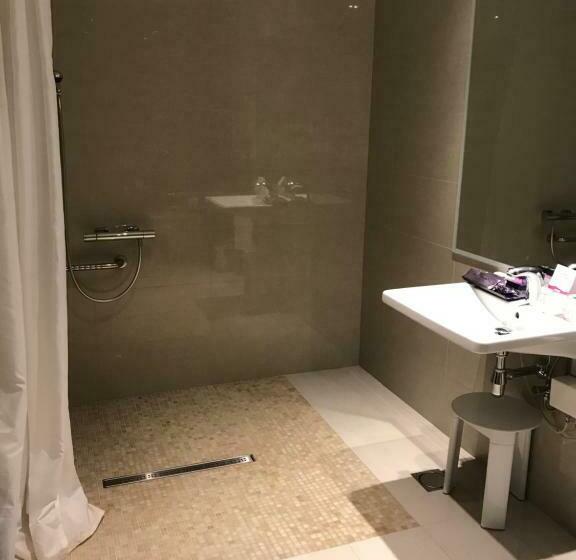 身障者適用スタンダードルーム, Dña Monse Hotel Spa & Golf