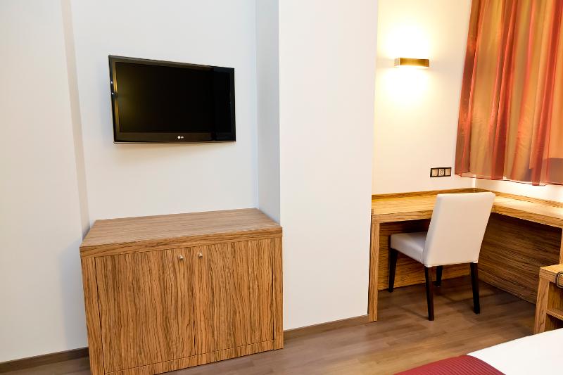 اتاق استاندارد یک نفره, Dña Monse Hotel Spa & Golf