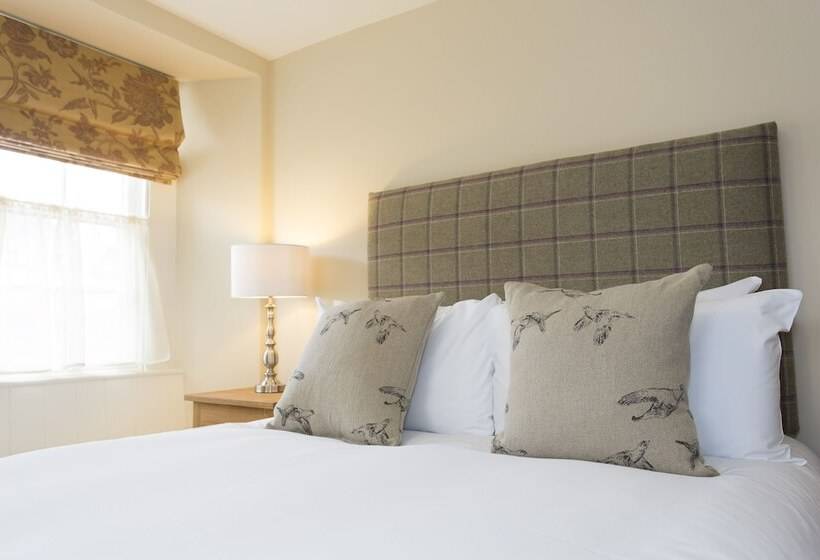 اتاق استاندارد یک نفره, George Hotel & Granary