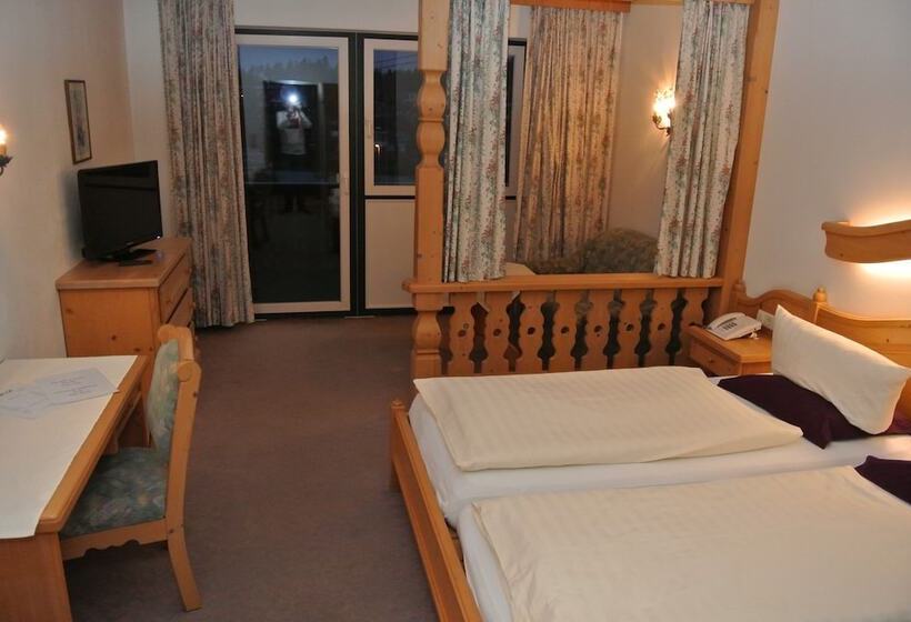 Номер Стандарт Вид на Горы, Gruberhof Innsbruck Igls B&b