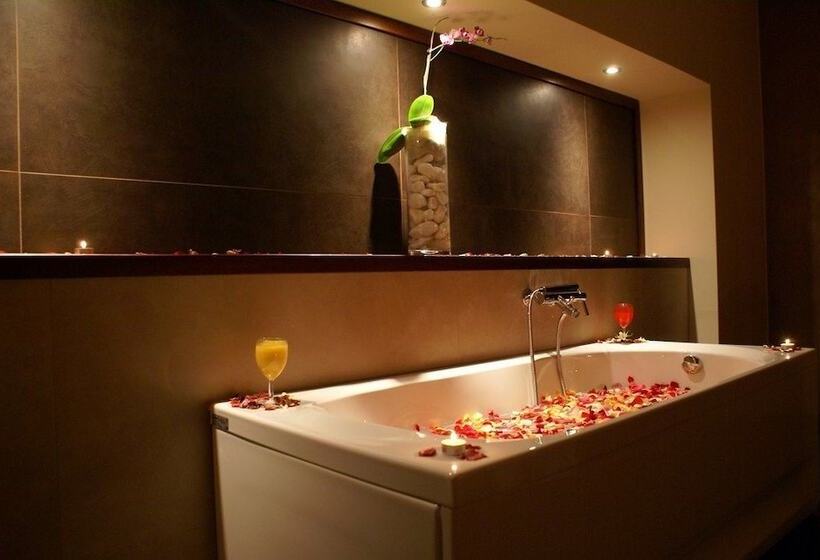 Люкс Повышенной Комфортности, Valis Resort