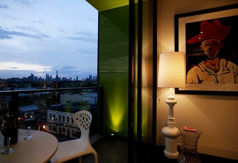سوئیت 2 خوابه, The Cullen Melbourne   Art Series