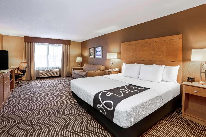 Suíte Cama King, Holiday Inn Express Hotel & Suites Dieppe Airport, An Ihg