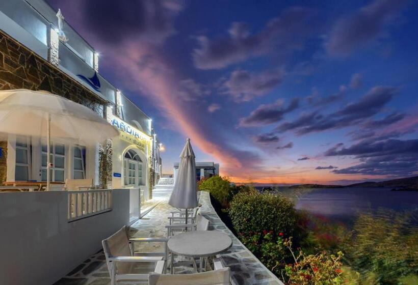Apartamento 1 Dormitório Vista Mar, Vardia Bay Studios