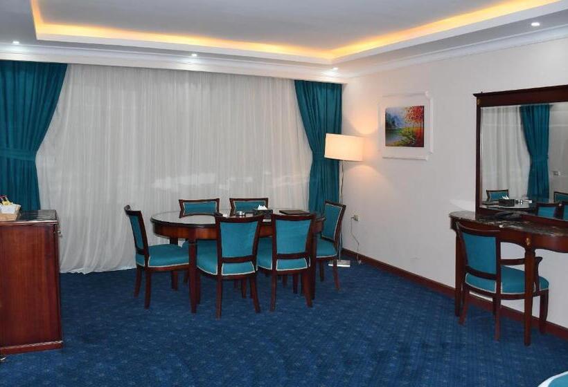 سوییت اجرایی, Moon Light Hotel Cairo Dar El Eshara