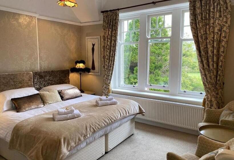 Superior room with lake view, Lakeside Country Guest House