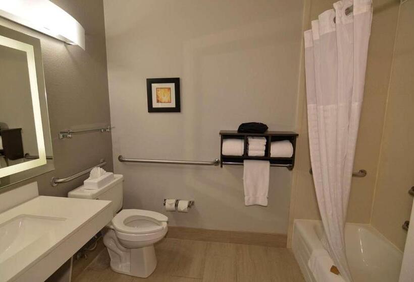 Номер Стандарт Кровать Кинг Адаптированный для Инвалидов, Best Western Plus Liberal Hotel & Suites