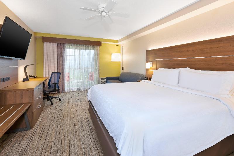 Стандартный Номер Кровать Кинг, Holiday Inn Express Hotel & Suites Petoskey, An Ihg
