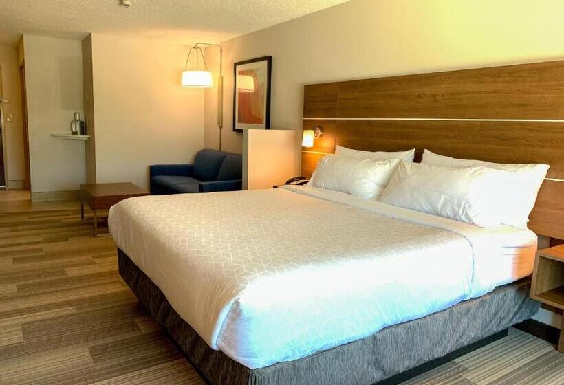 سوئیت برای معلولان, Holiday Inn Express & Suites Lexington Downtown Area Keeneland, An Ihg
