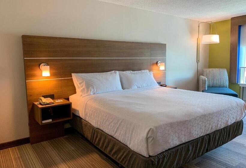 اتاق استاندارد با تخت بزرگ برای معلولان, Holiday Inn Express & Suites Lexington Downtown Area Keeneland, An Ihg