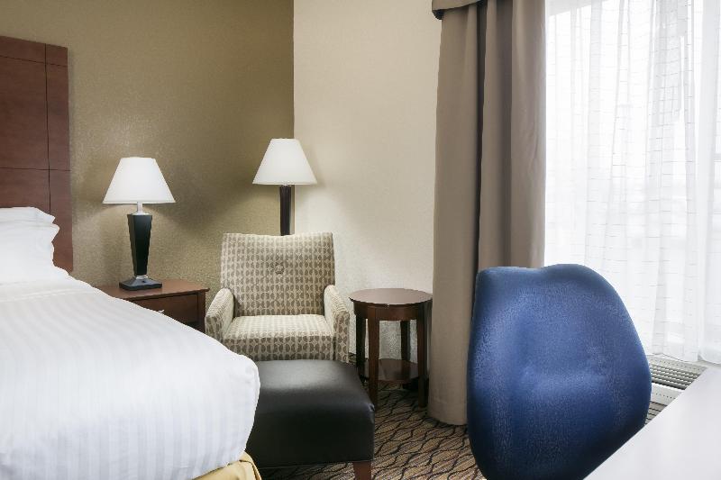 Номер Стандарт, Holiday Inn Express & Suites Clinton, An Ihg