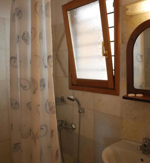 标准间, Siroco S Rooms And Studios