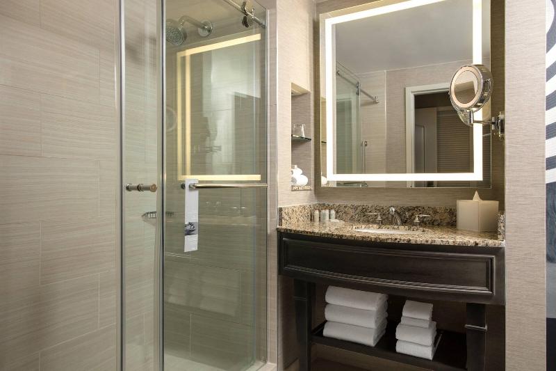 Стандартный Номер Кровать Кинг, Renaissance Tampa International Plaza