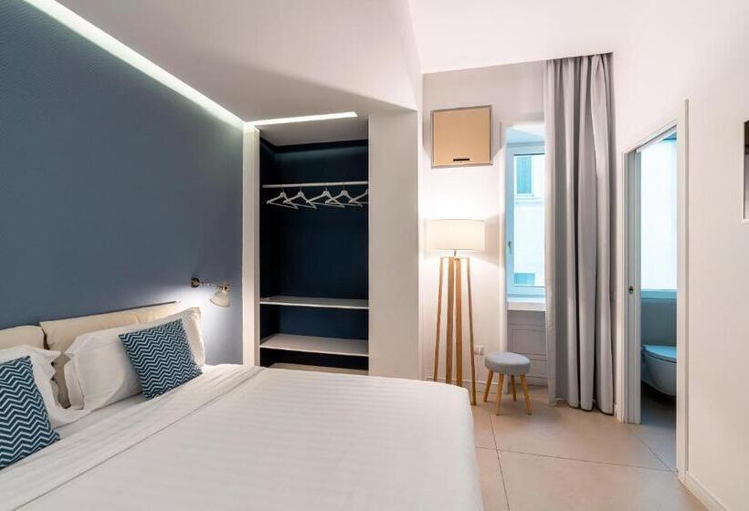 اتاق کلاسیک, Starhost   Petit B&b