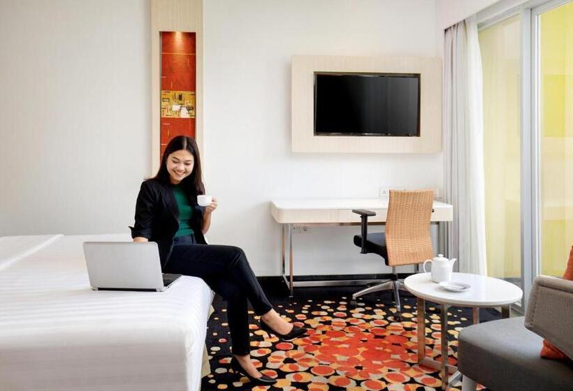 高级园景房, Novotel Palembang