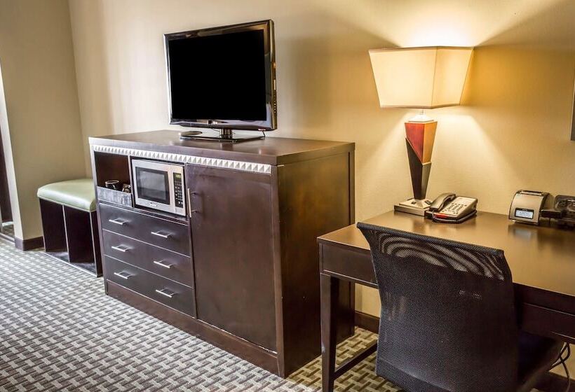 Люкс, Comfort Suites New Bern Near Cherry Point