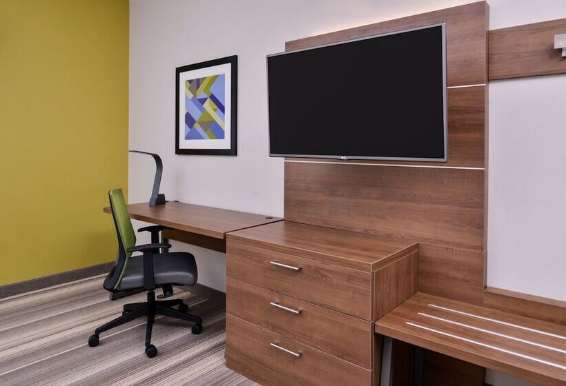 Номер Стандарт, Holiday Inn Express Hotel & Suites Elgin, An Ihg