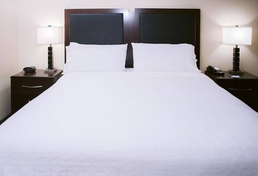 سوییت, Holiday Inn Express Hotel Raleigh Southwest, An Ihg