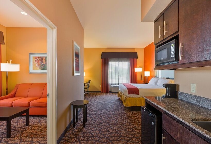Suite, Holiday Inn Express And Suites Alpine, An Ihg