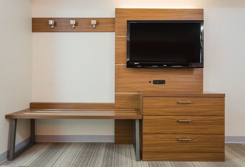 스위트, Holiday Inn Express Hotel And Suites Petersburg   Fort Lee, An Ihg