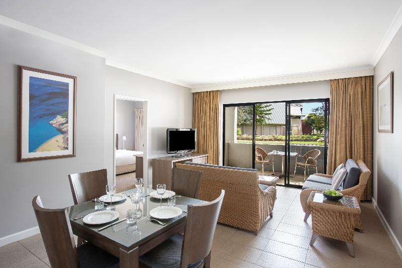 Апартаменты 2 Спальни, Mantra Geraldton