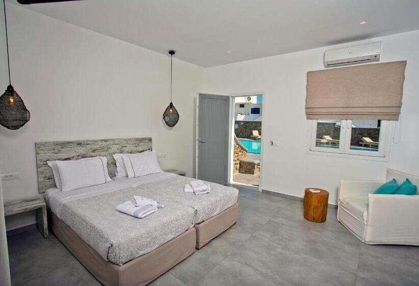 اتاق لوکس با چشم‌انداز استخر, Annamaria Mykonos