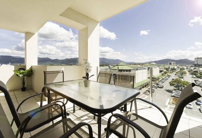Apartamento 3 Dormitórios, Cairns City Apartments