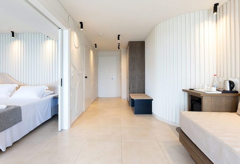 Люкс Superior Вид на Море, Alia Beach Hotel By Estia