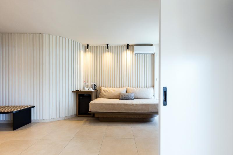 Люкс Superior Вид на Море, Alia Beach Hotel By Estia
