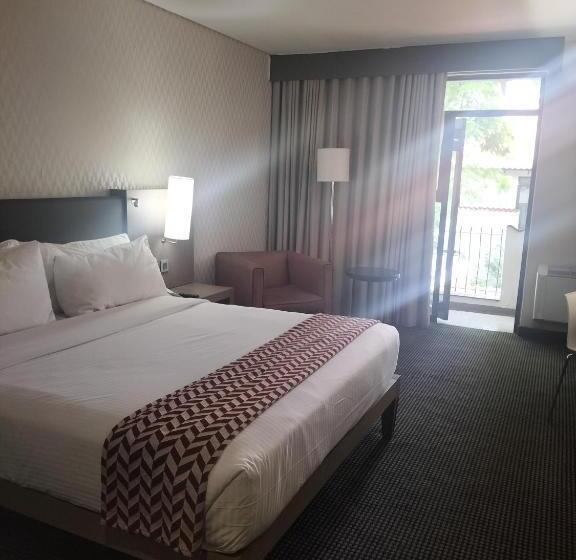 Стандартный Номер Кровать Кинг, Garden Court Polokwane