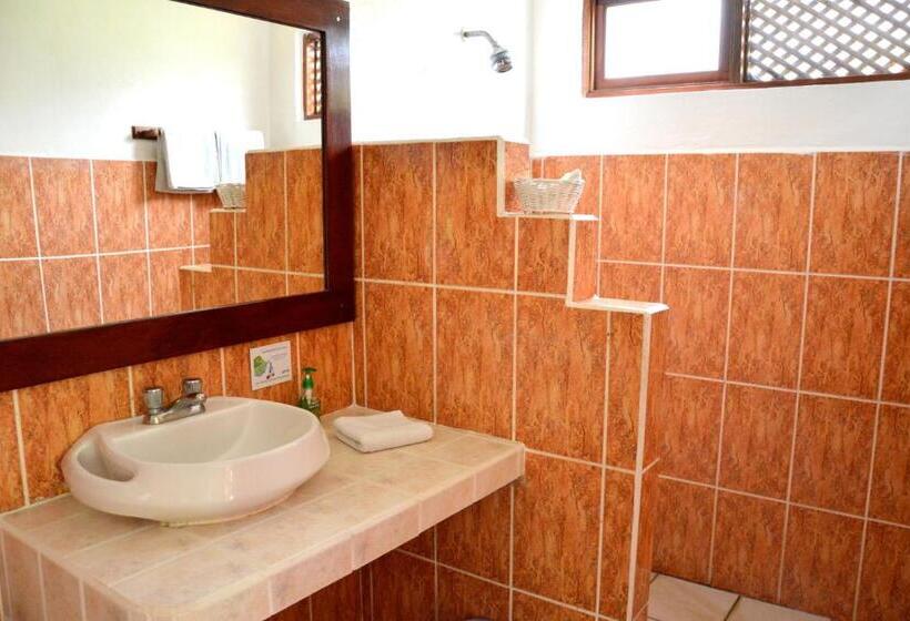 标准间, Guayabo Lodge