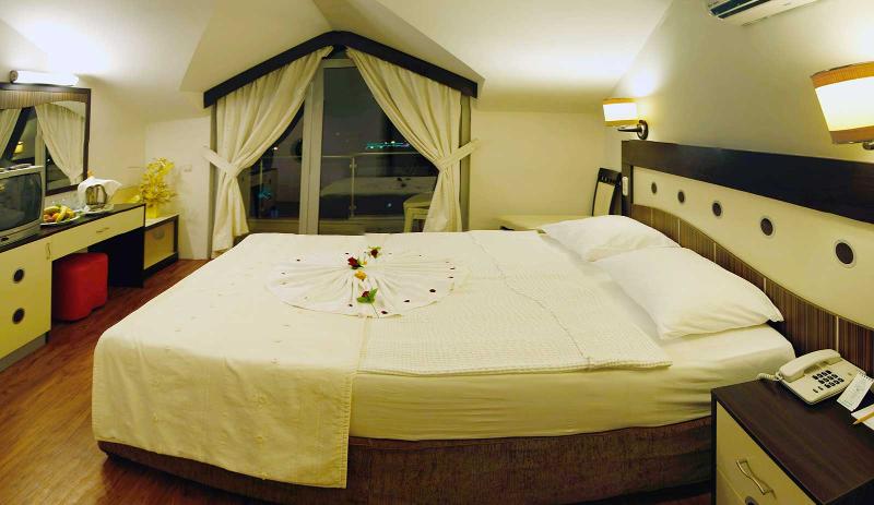 اتاق استاندارد, Holiday Inn Express Hotel & Suites Council Bluffs   Convention Center Area, An Ihg