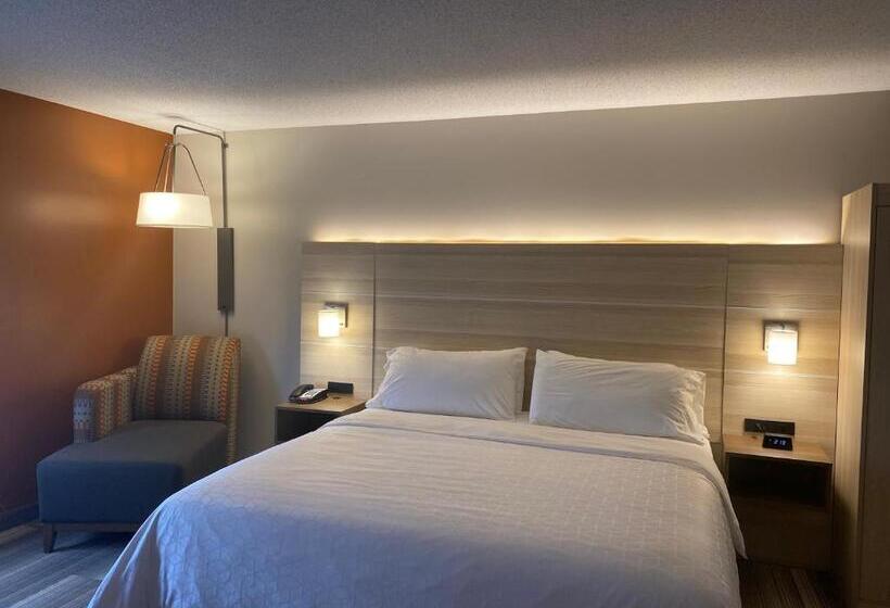 Номер Стандарт Кровать Кинг Адаптированный для Инвалидов, Holiday Inn Express Hotel & Suites Logansport, An Ihg