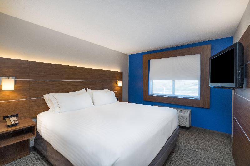 Номер Стандарт Адаптированный для Инвалидов, Holiday Inn Express Hotel Howe / Sturgis, An Ihg