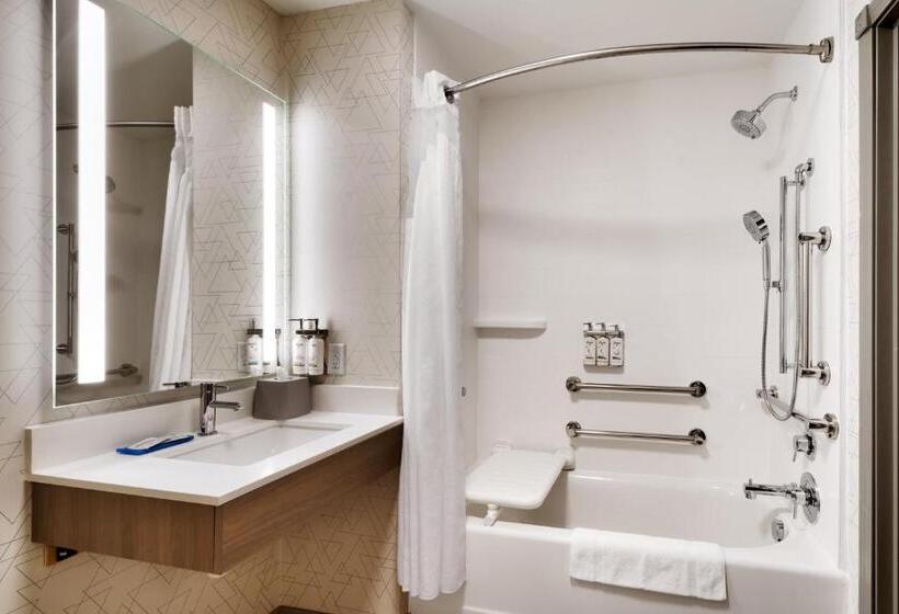 장애인을 위한 스위트, Holiday Inn Express And Suites Helena, An Ihg